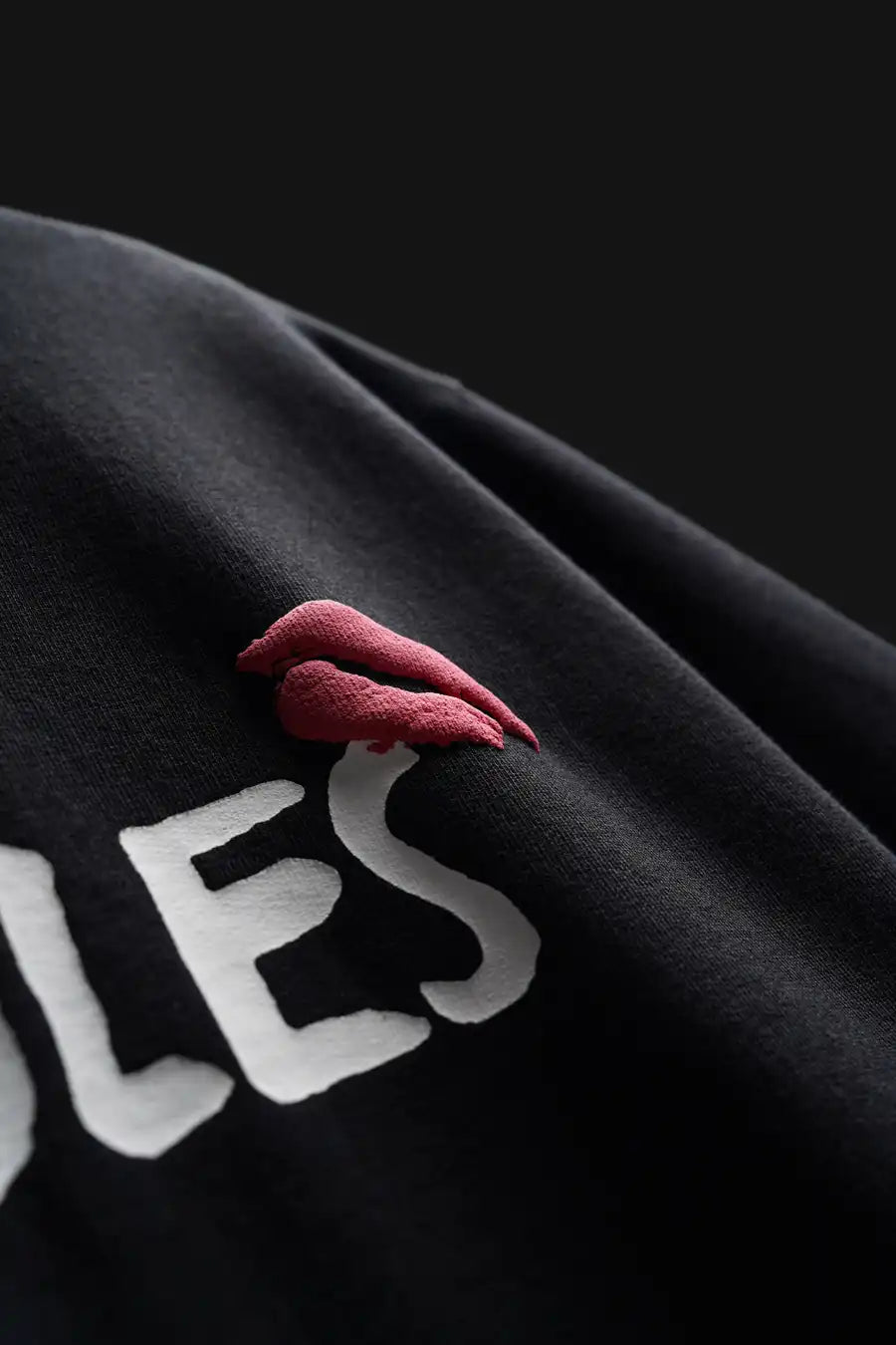 Kisses & Cuddles Tee