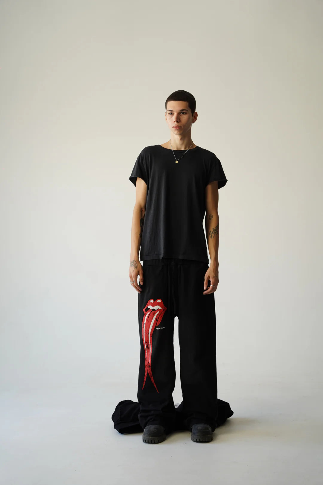 Venom Lips Pants